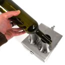 Flaschenreiniger: Reinigungsstation / Flaschen-Spülmaschine, 2 Düsen, Edelstahl, gardena-komapatibler Schlauchanschluss, 12 Volt für elektro-magnetisches Verschluss-Ventil und LED Flaschen-Beleuchtung, Flaschenspüler made in Germany  (versandkostenfrei)*