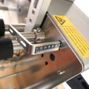 Elektrischer Flaschen-Etikettierer FX10, mit einstellbarem Anpressdruck (ideal für PET), optional mit Steuer-Sensor für transparente Etiketten,  bis zu 700 Flaschen/Std, made in EU (Versand kostenfrei *)