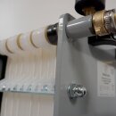 Fischer-Lahr® Schichtenfilter v2025: Weinfilter-Maschine, grau lackierter Weinfilter 10 Filterschichten (max 10 Stück) 20x20, 150 l/h, inkl. Bronze Kreisel-Pumpe, tragbarer Filter für Wein, Most, Saft, Spirituosen usw, made in EU (versandkostenfrei)*