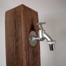 Garantia WOOD outdoor Wasser-Zapfsäule Darkwood / dunkle Holzstruktur – 100 x 25 x 25 cm Garten-Wasserhahn, täuschend echt aussehender und witterungs-unempfindlicher Kunststoff  mit 3/4" Zoll Chrom Metall-Auslaufhahn & Schlauchanschluss, made in Germany