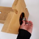 Garantia WOOD outdoor Wasser-Zapfsäule light wood / helle Holzstrukur – 100 x 25 x 25 cm Garten-Wasserhahn, täuschend echt aussehender und witterungs-unempfindlicher Kunststoff  mit 3/4" Zoll Chrom Metall-Auslaufhahn & Schlauchanschluss, made in Germany