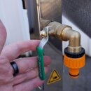 Steige jetzt von der 40L Klasse auf: Edelstahl Hydropresse  FISCHER-LAHR FP67Inox, 67 Liter, Edelstahl Obstpresse kippbar, hochwertige Inox Wasserdruckpresse (Versand kostenfrei*)
