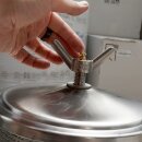 Fischer-Lahr® Mini Profi-Hydropresse FP6INOX: Wasserdruck-Presse 6 Liter, komplett aus Edelstahl, Apfelpresse / Obstpresse / Mostpresse, Tisch-Maischepresse für Haushalt, Gastro & Labor, mit Profi Hydrodruck-Technik, mit verstärktem Edelstahl-Deckel