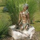 Gartendeko Figur: Bronzefigur Garten,  Frau sitzend,...