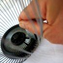 Der bewährte PROFI Rollsammler für Nüsse: YERD - original Roll-In Small (NEU v2022) Haselnuss-Sammler / Rollsammler Eicheln  -  erspare dir jetzt das mühsame aufsammeln!